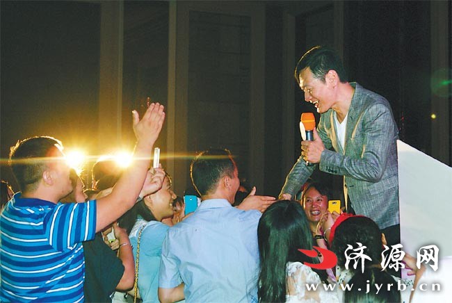 香港影视明星陶大宇来济源演出 - 济源要闻 - 济