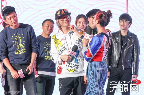 徐克助阵《美人鱼》 周星驰张雨绮cos喜剧之王