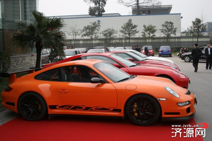 12月起超豪华小汽车加征10%消费税 - 车行天下