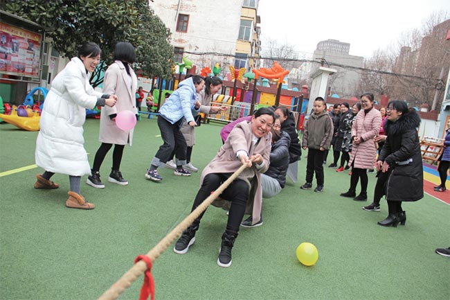 济源市实验幼儿园开展游戏活动尽展教师风采