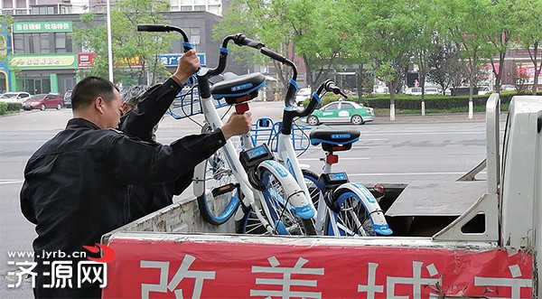 我市两次投放、两次被暂扣,好尴尬 共享单车未